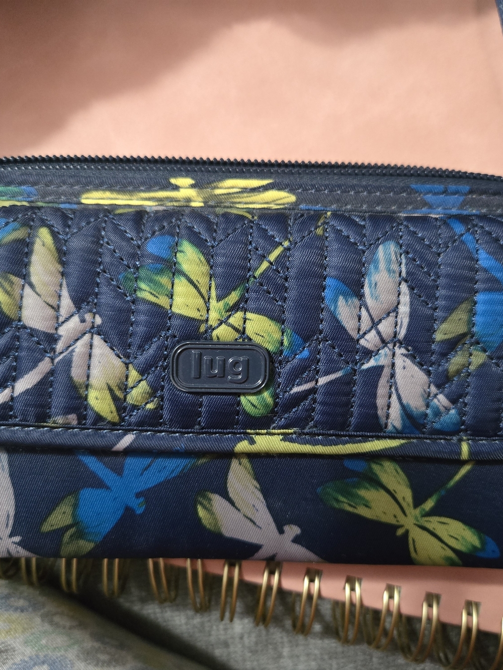 Lug Navy Floral Quilted Wristlet